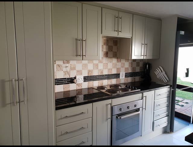 3 BEDROOM APARTMENT TO LET IN JUKSKEI PARK
